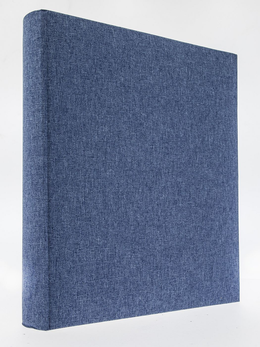 Album tradycyjny szyty DBCL30LINENBLUE
<br/>Rozmiar stron: 29x32
<br/>Ilość stron: 
<br/>Kolor stron: 