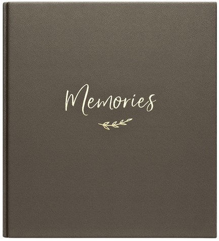 Album tradycyjny szyty DBCL50ART47B<br>
Rozmiar stron: 29x32<br>
Ilość stron: 100<br>
Kolor stron: czarny