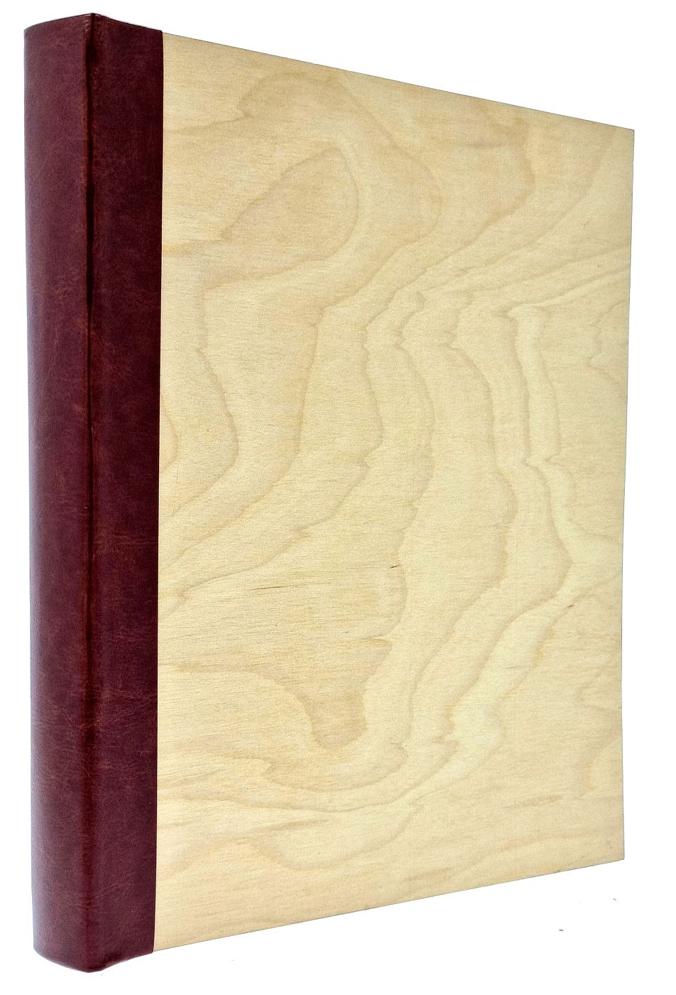 Album tradycyjny szyty DBCS20WOODBROWN
<br/>Rozmiar stron: 24x29
<br/>Ilość stron: 40
<br/>Kolor stron: kremowy