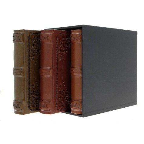 Album kieszeniowy szyty DECORset5<br>
Rozmiar zdjęć: 10x15<br>
Ilość zdjęć: 600<br>
Ilość zdjęć na stronie: 2<br>