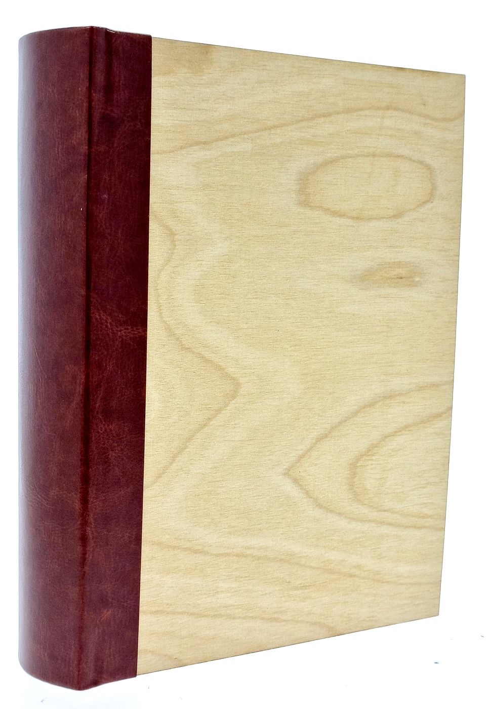 Album kieszeniowy szyty KD46300/2WOODBROWN
<br/>Rozmiar zdjęć: 
<br/>Ilość zdjęć: 300
<br/>Ilość zdjęć na stronie: 2