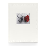 Album kieszeniowy szyty KD5750WHITEW
<br/>Rozmiar zdjęć: 13x18
<br/>Ilość zdjęć: 50
<br/>Ilość zdjęć na stronie: 1