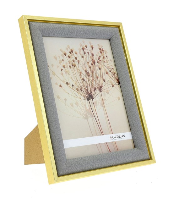 Wooden frame 10x15cm LA10 (30x18mm)