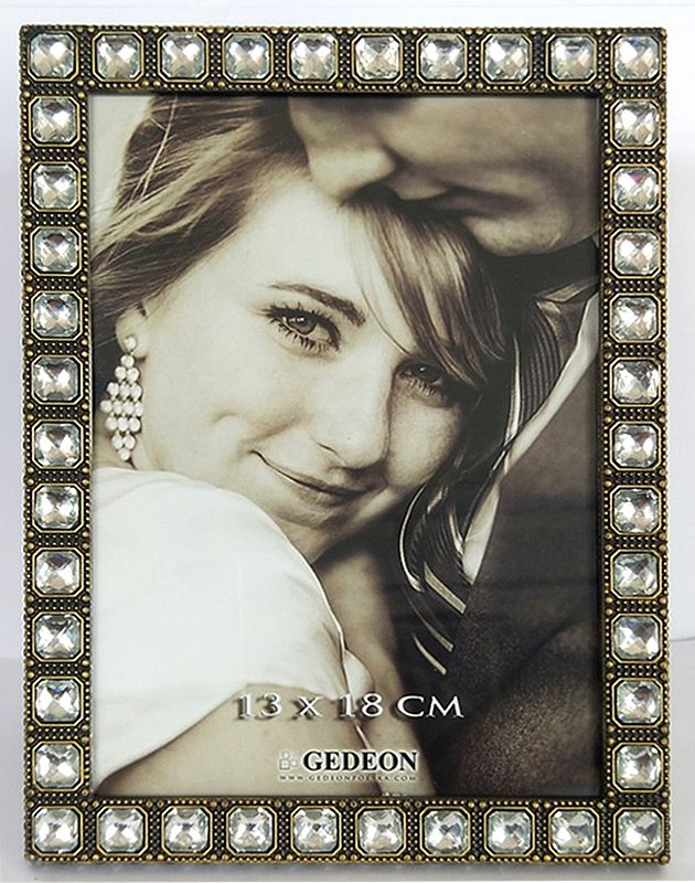 Ramka metalowa 13x18 RM1957G Rozmiar ramki: 13x18 Materiał ramki: metalowa